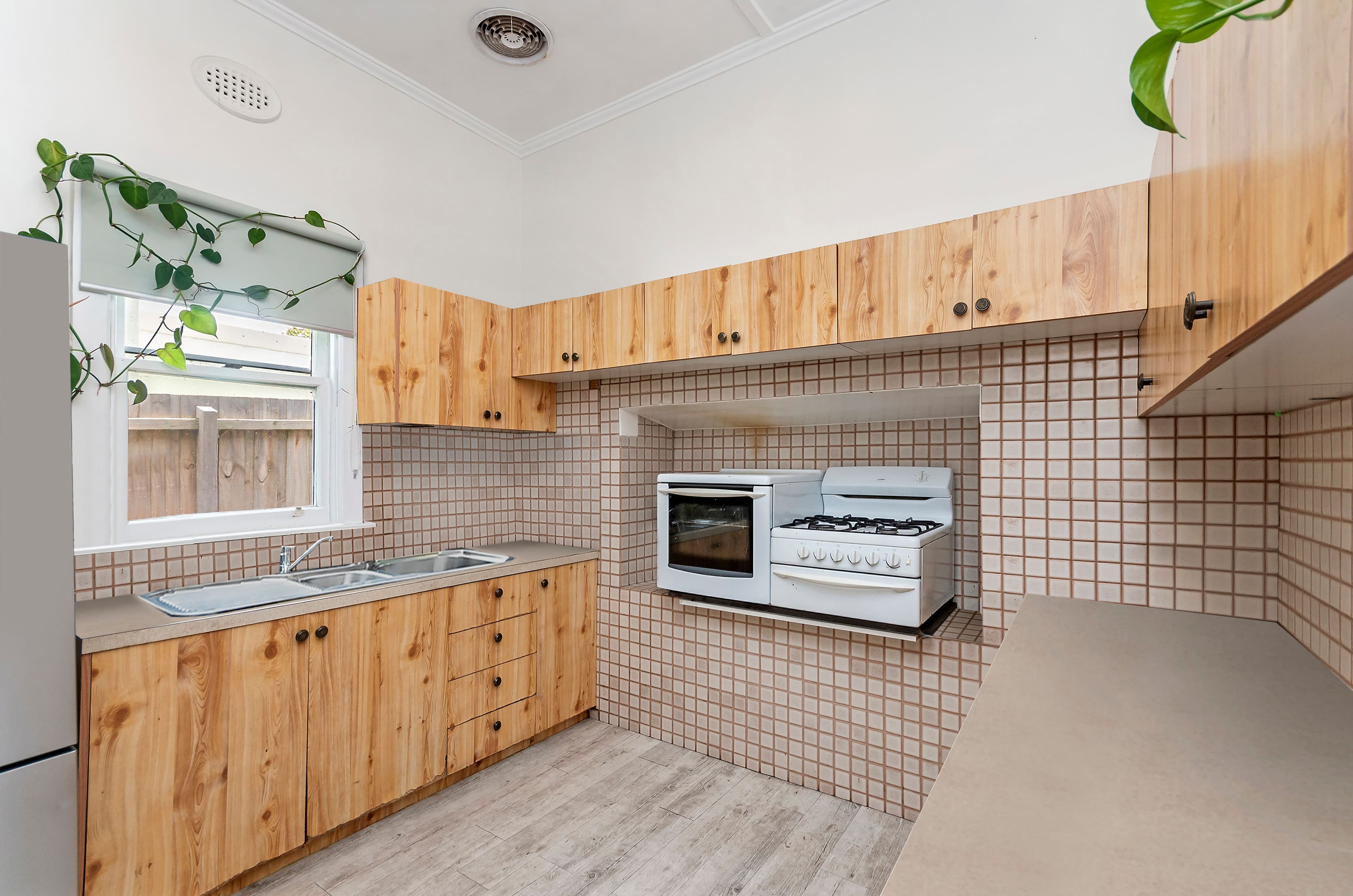 24 Lava Street, Warrnambool VIC 3280, Warrnambool - Thumbnail 3