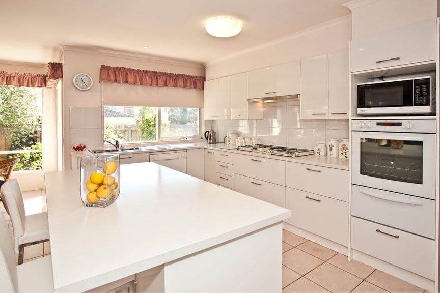 12 Feathertop Rise, WHEELERS HILL VIC 3150, Wheelers Hill - Thumbnail 2