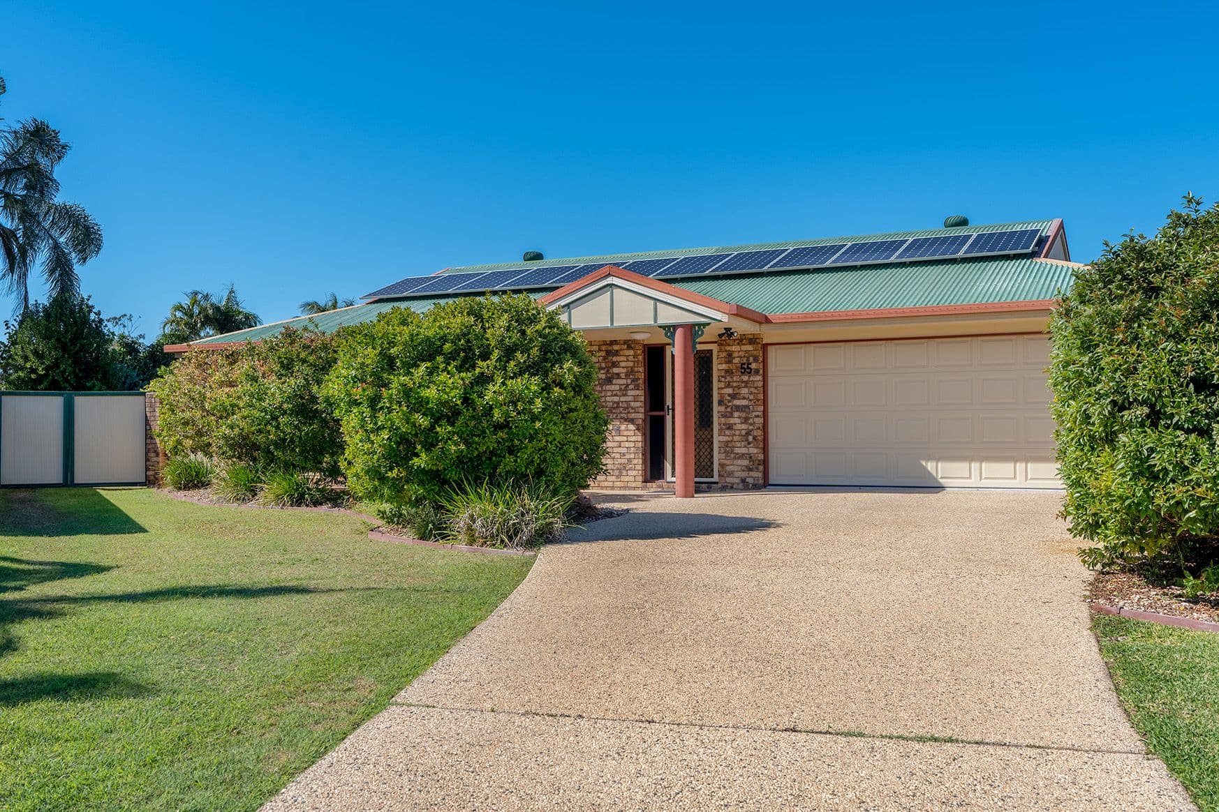 55 Kidd Street, Emerald QLD 4720, Emerald - Thumbnail 2