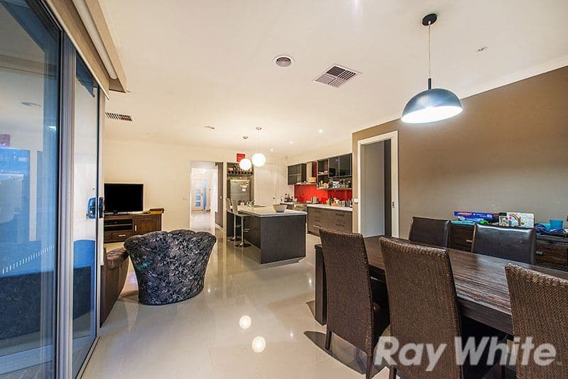 13 Hayton Park Boulevard, Cranbourne West VIC 3977, Cranbourne West - Thumbnail 4