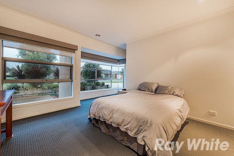 13 Hayton Park Boulevard, Cranbourne West VIC 3977, Cranbourne West - Thumbnail 6
