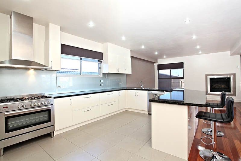 8 Argyle Way, TAYLORS HILL VIC 3037, Taylors Hill - Thumbnail 3