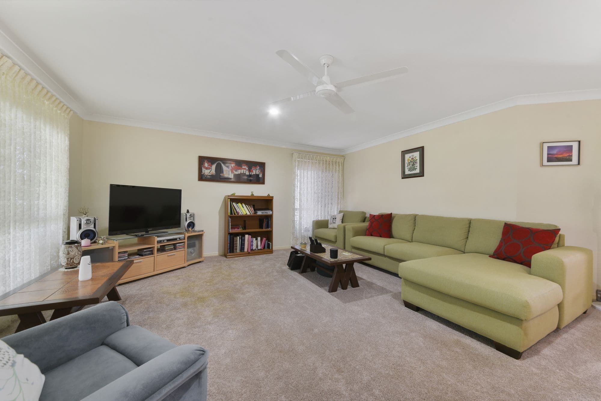 4 Michael Place, Bracken Ridge QLD 4017, Bracken Ridge - Thumbnail 2