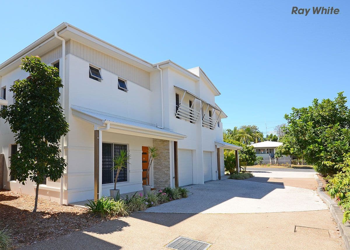 541 Charlton Esplanade, URANGAN QLD 4655, Urangan - Thumbnail 2