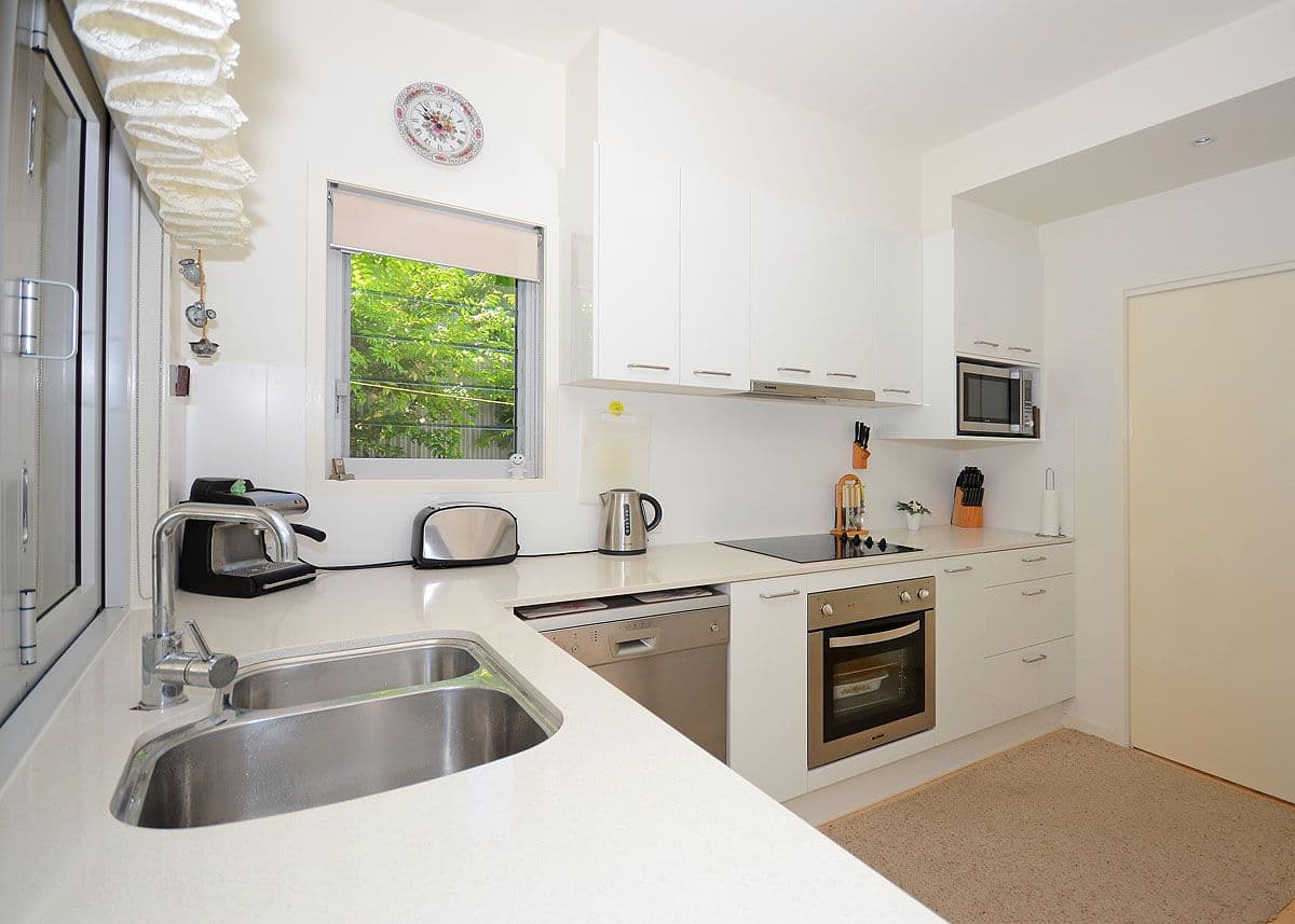 541 Charlton Esplanade, URANGAN QLD 4655, Urangan - Thumbnail 4
