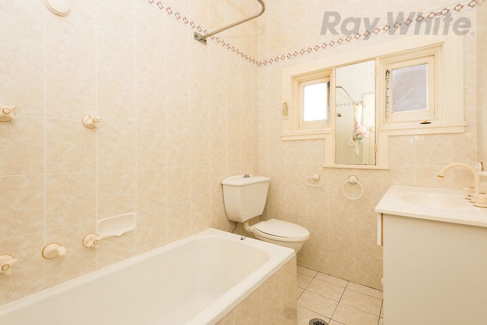 10 Gala Avenue, Croydon - Thumbnail 5