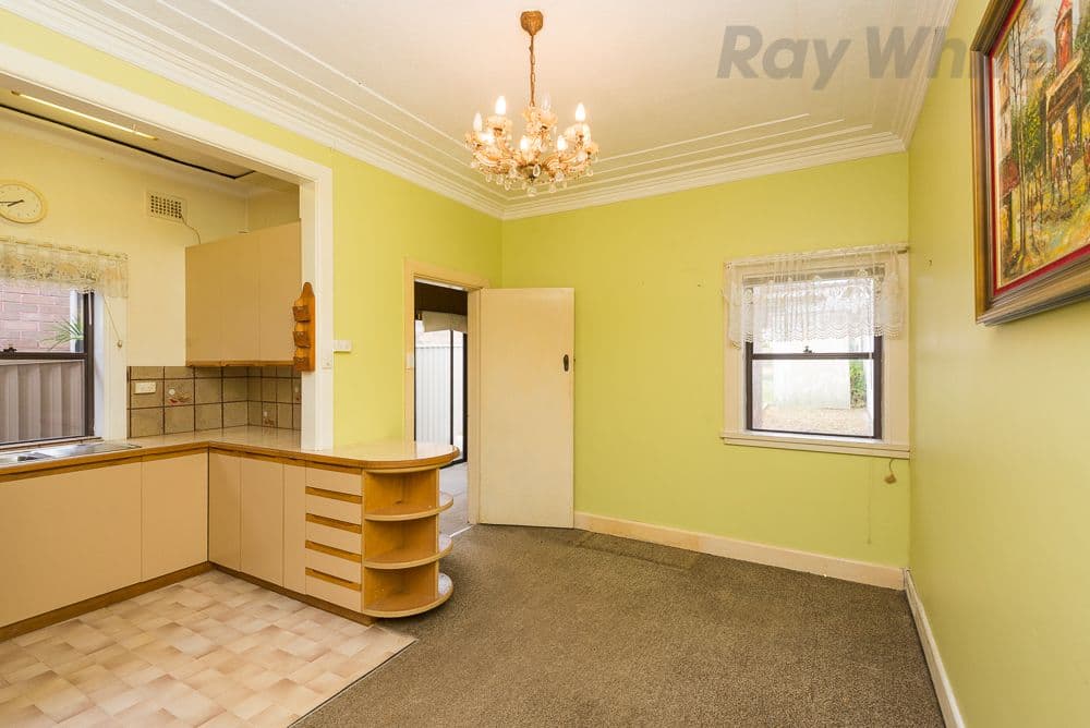 10 Gala Avenue, Croydon - Thumbnail 8
