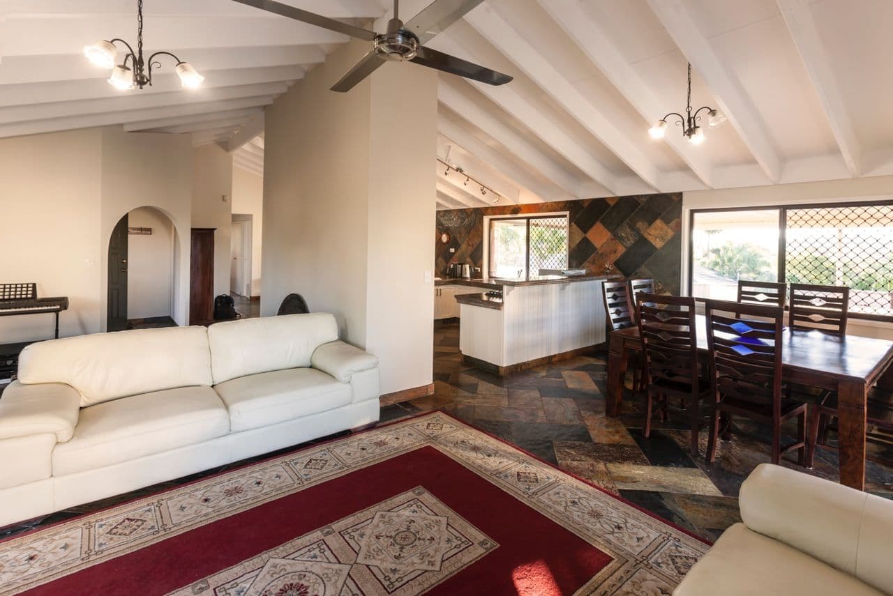 2 Moray Court, HIGHLAND PARK QLD 4211, Highland Park - Image 1