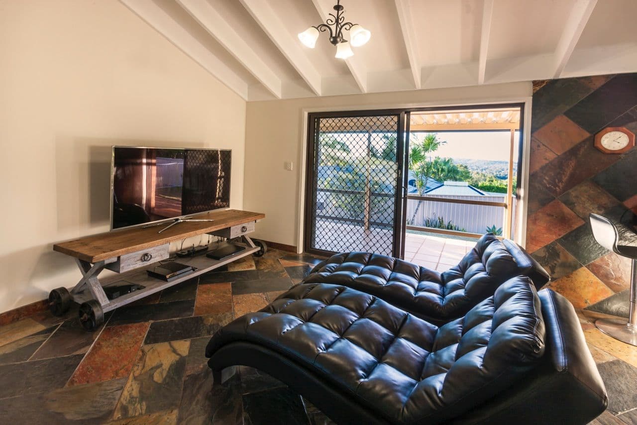 2 Moray Court, HIGHLAND PARK QLD 4211, Highland Park - Thumbnail 7