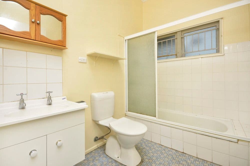 16 Grove Street, ALBION QLD 4010, Albion - Thumbnail 5