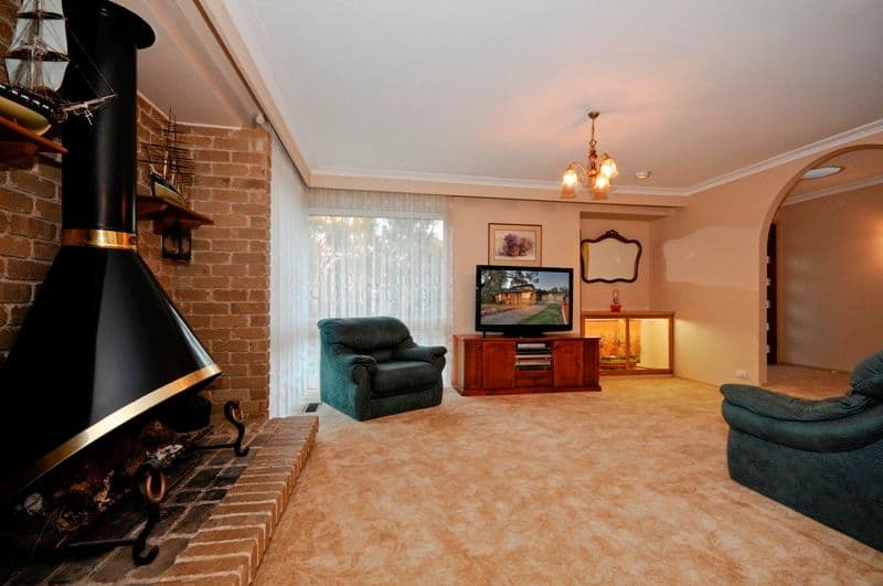 42 BELLARA Drive, MOOROOLBARK VIC 3138, Mooroolbark - Thumbnail 3