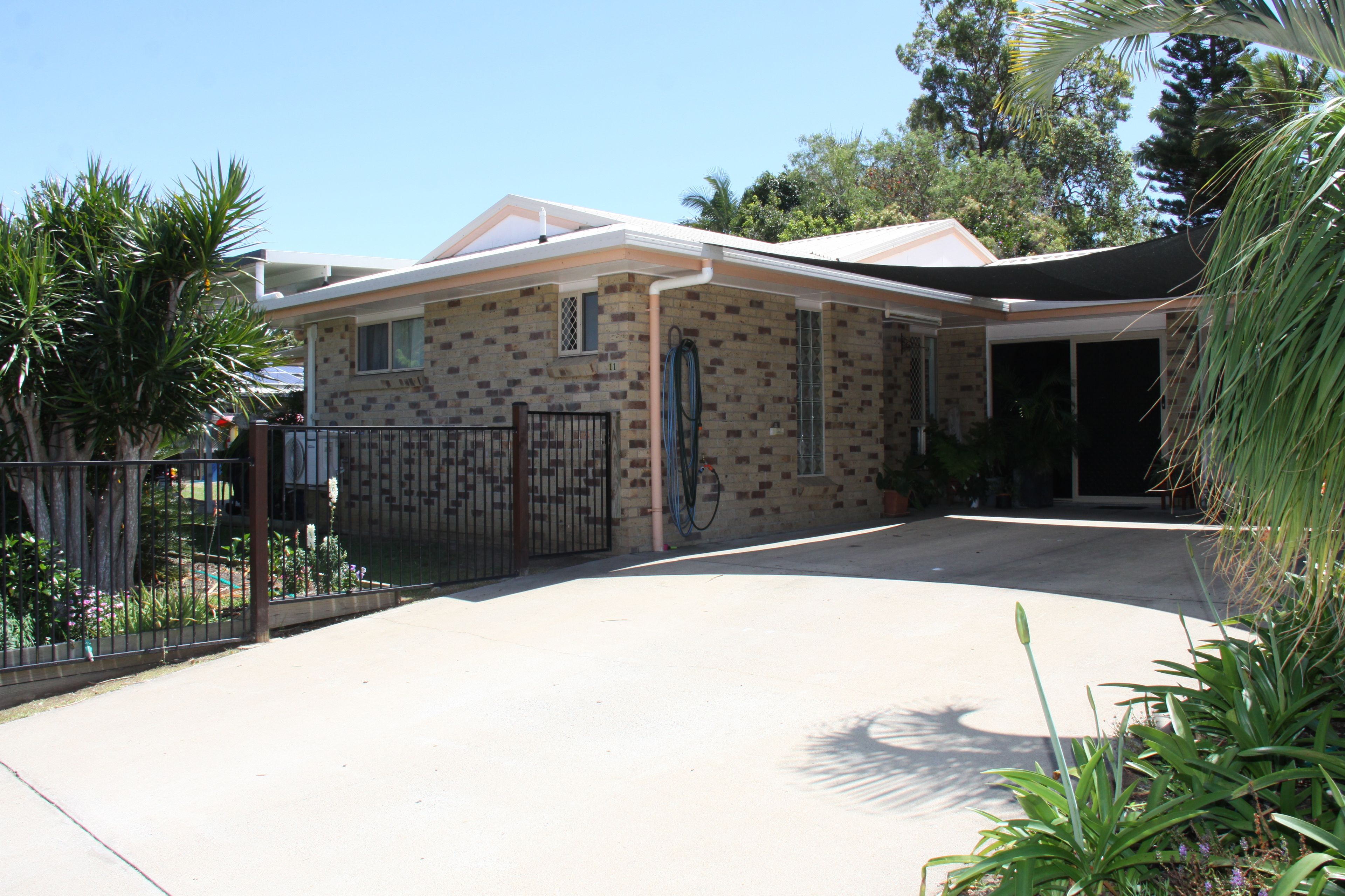 11 Keating Street, Tannum Sands QLD 4680, Tannum Sands - Thumbnail 2