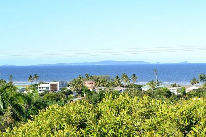 16 Strow Street, YEPPOON QLD 4703, Yeppoon - Thumbnail 2
