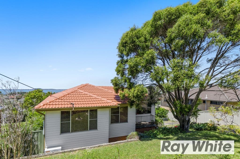 53 Thirroul Road, Kanahooka - Image 1