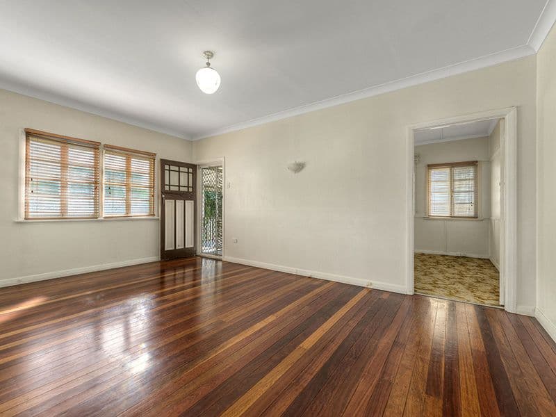 119 Clifford Street, Stafford Heights QLD 4053, Stafford Heights - Thumbnail 2