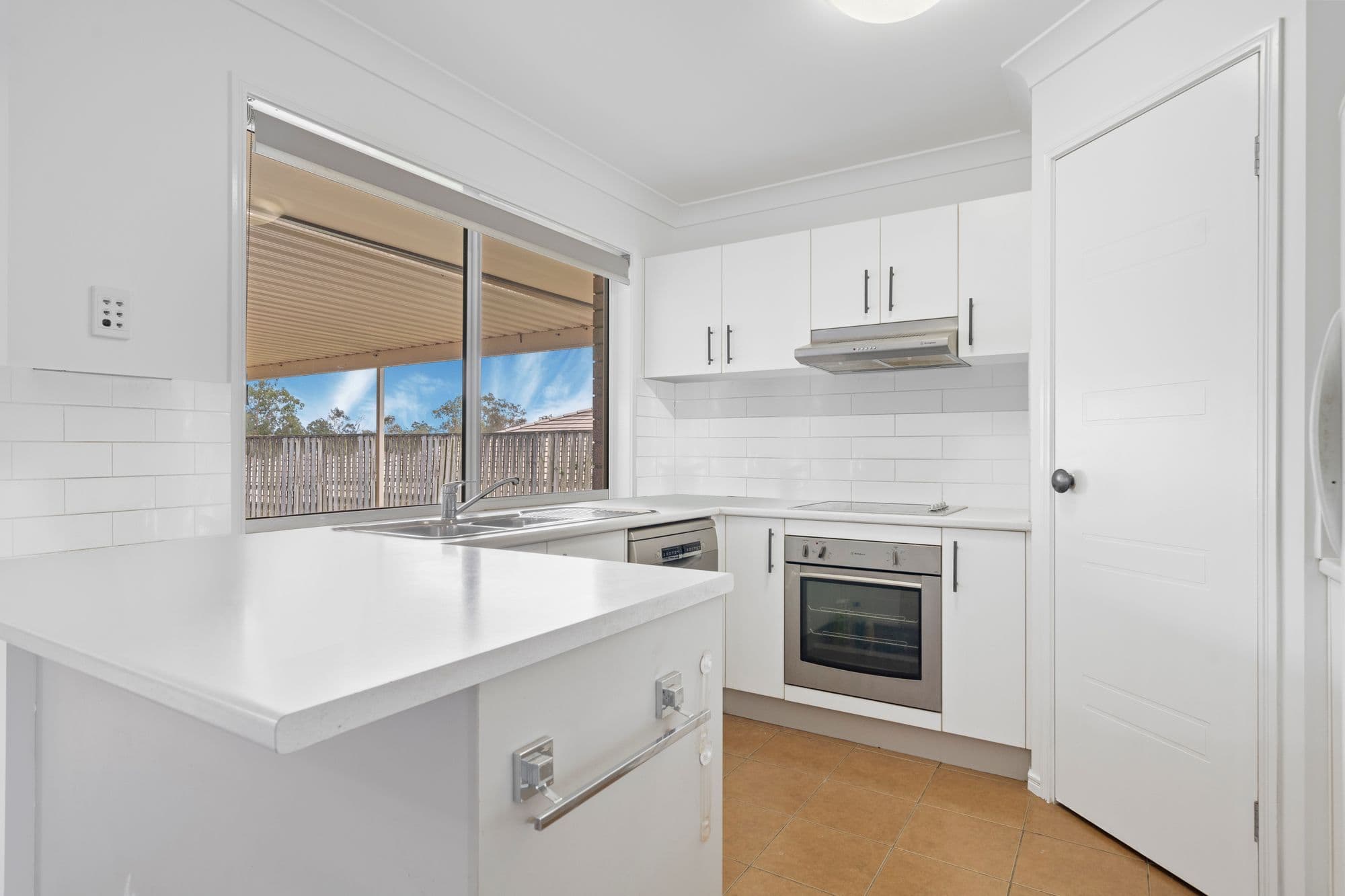 19 Honeywood Drive, Fernvale QLD 4306, Fernvale - Thumbnail 5