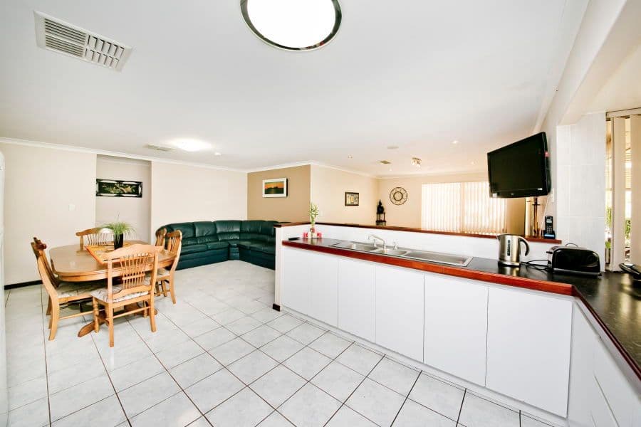 42 Enderby Court, BALLAJURA WA 6066, Ballajura - Thumbnail 7