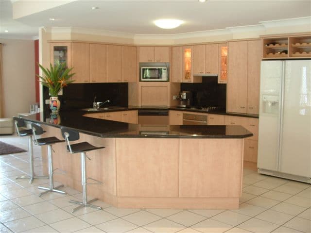 16  Barnstos Place, CARINDALE QLD 4152, Carindale - Thumbnail 7