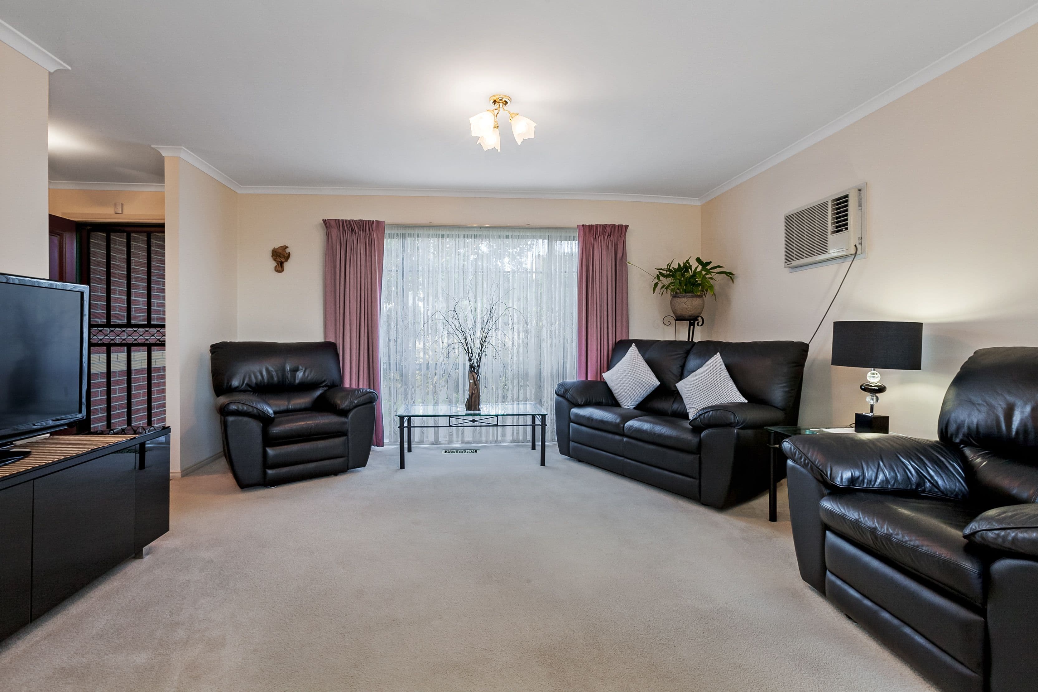 59 St Vigeons Road, Reservoir VIC 3073, Reservoir - Thumbnail 3