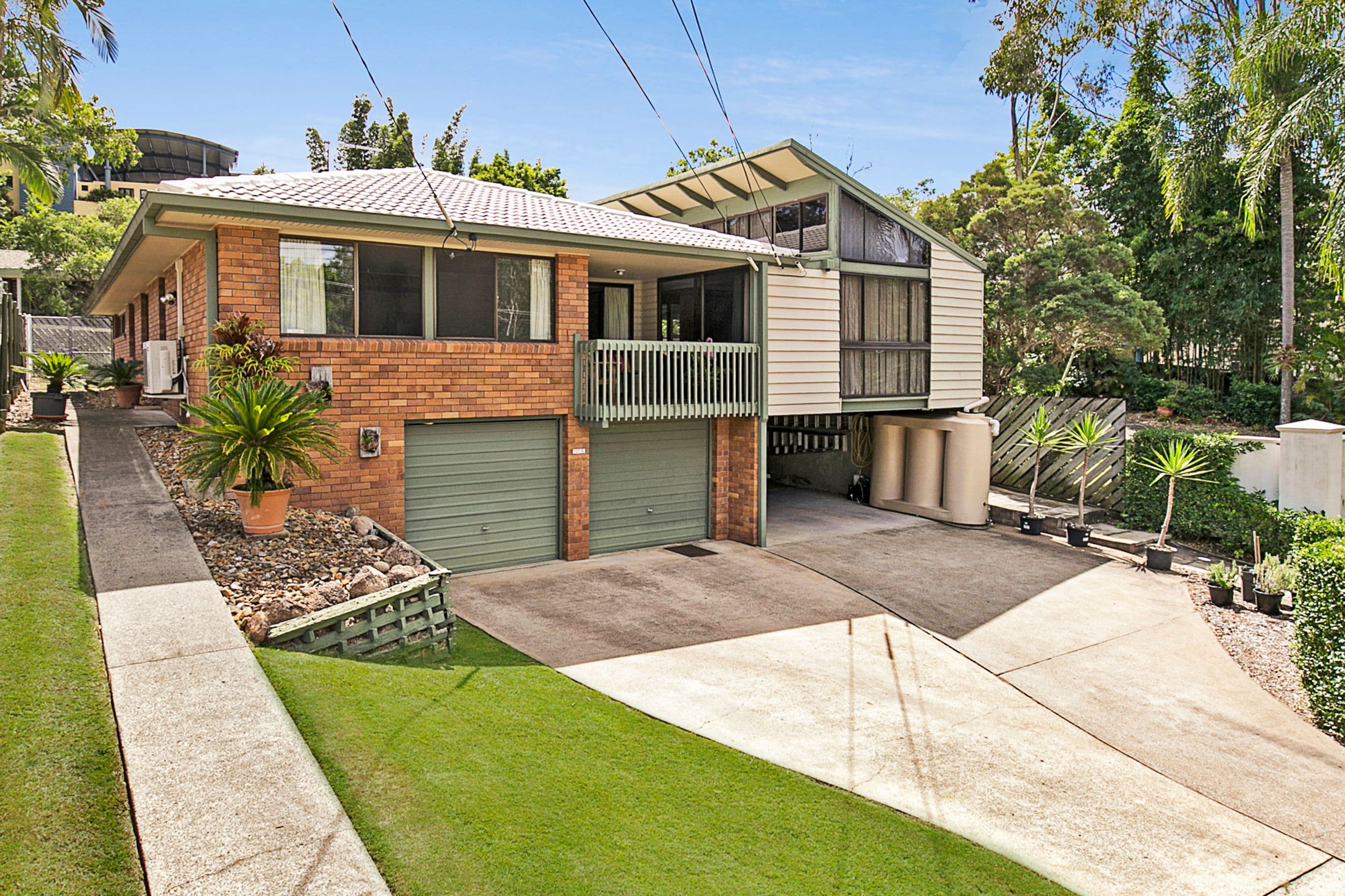 12 Cranwood Street, Kenmore QLD 4069, Kenmore - Thumbnail 2