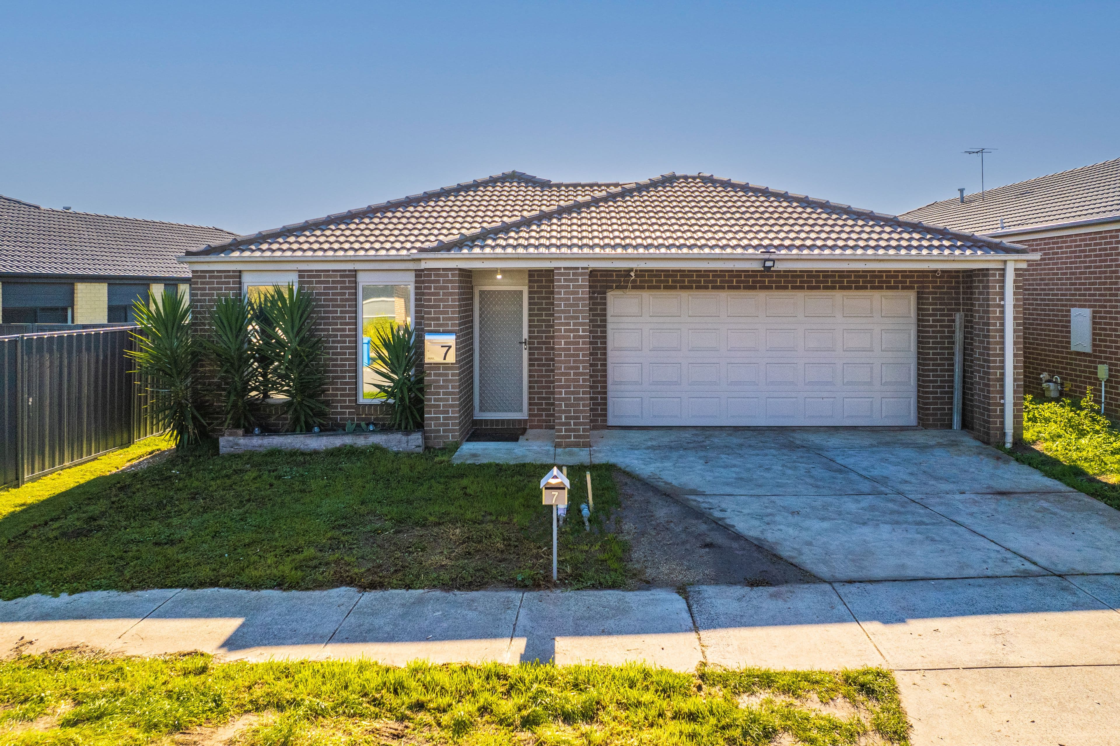 7 Genevieve Circuit, Cranbourne East VIC 3977, Cranbourne East - Image 1