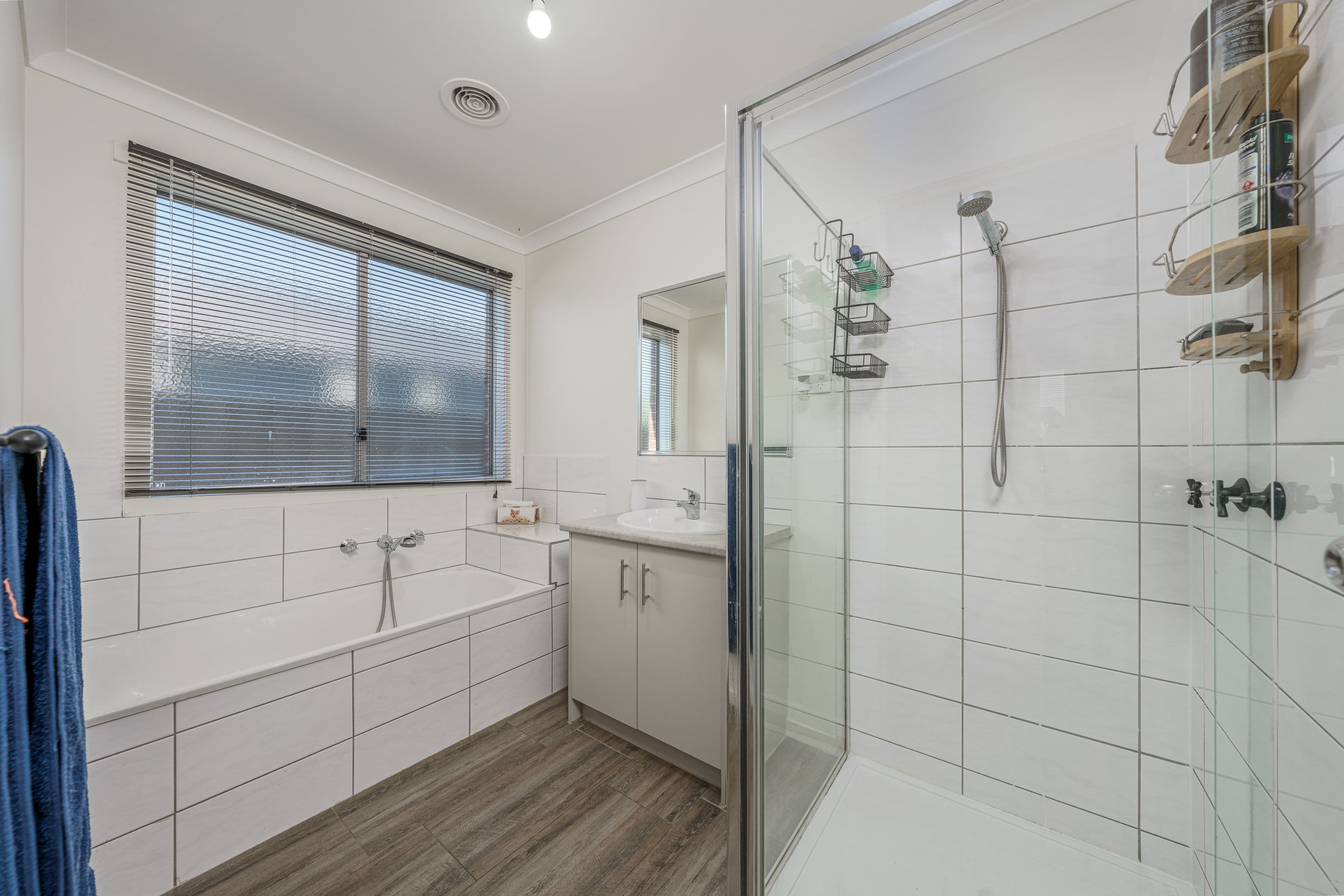 7 Genevieve Circuit, Cranbourne East VIC 3977, Cranbourne East - Thumbnail 8