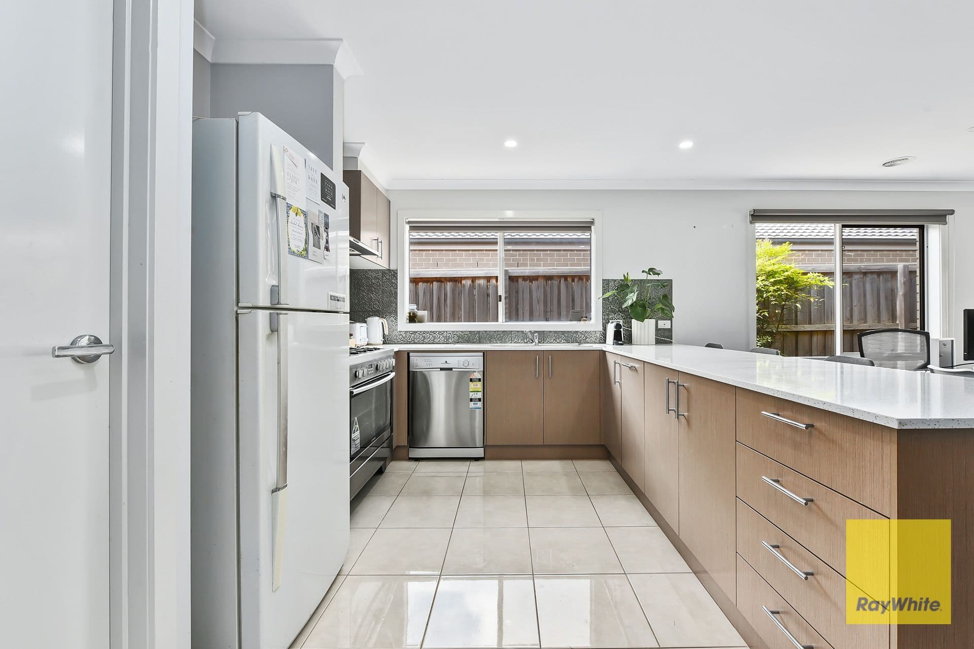 4 Satsuma Avenue, Berwick VIC 3806, Berwick - Thumbnail 5