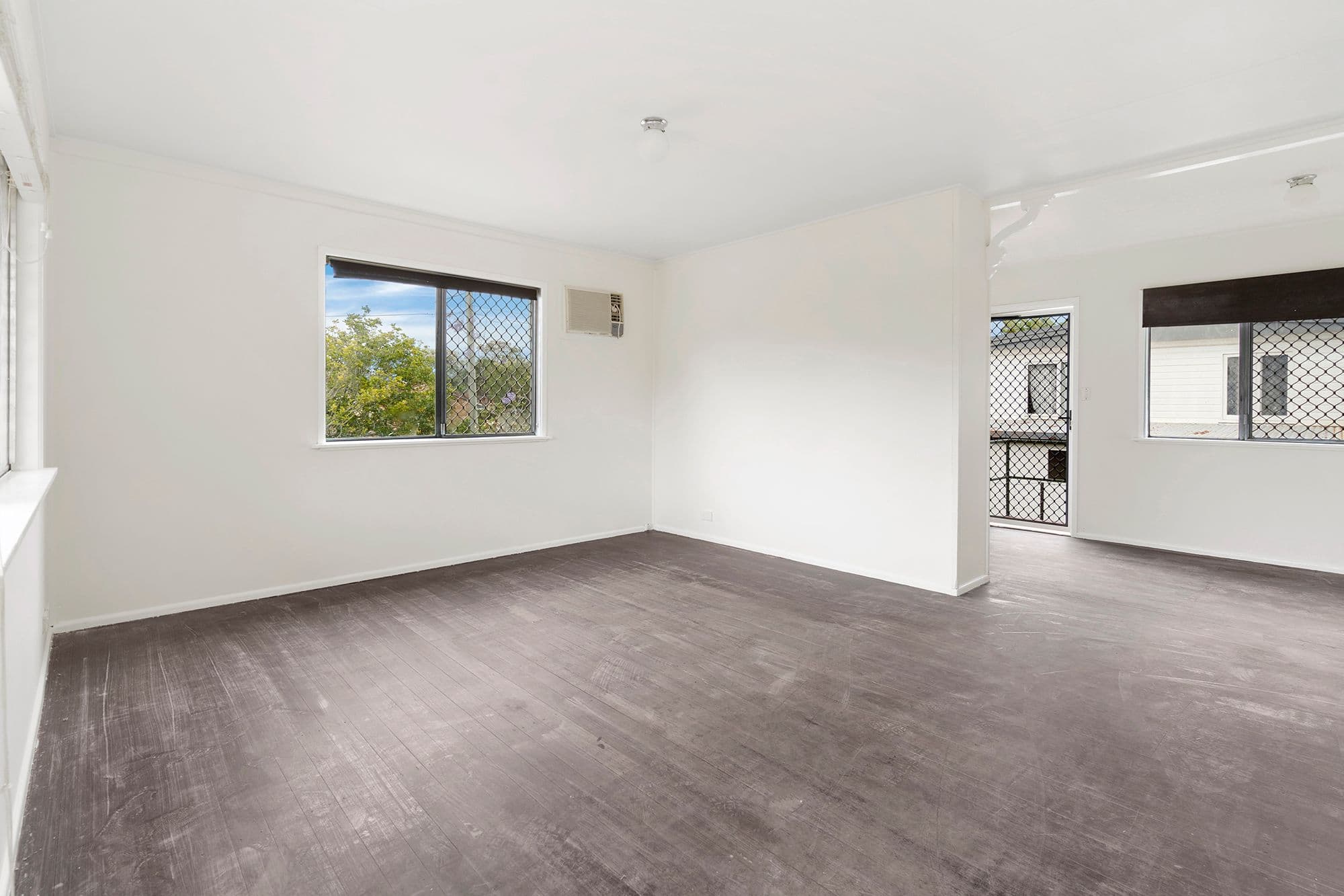 34 Bruce Road, Woodridge QLD 4114, Woodridge - Thumbnail 3