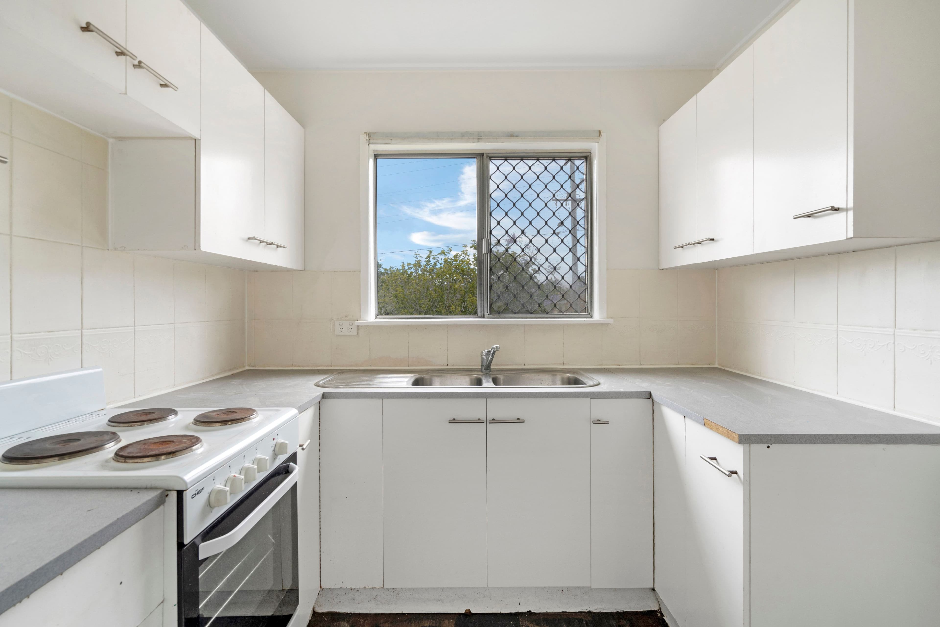 34 Bruce Road, Woodridge QLD 4114, Woodridge - Thumbnail 4
