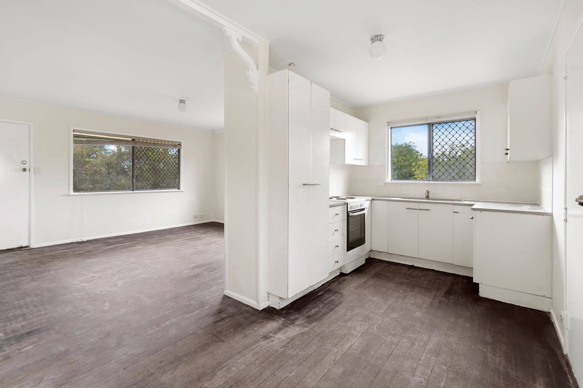 34 Bruce Road, Woodridge QLD 4114, Woodridge - Thumbnail 5