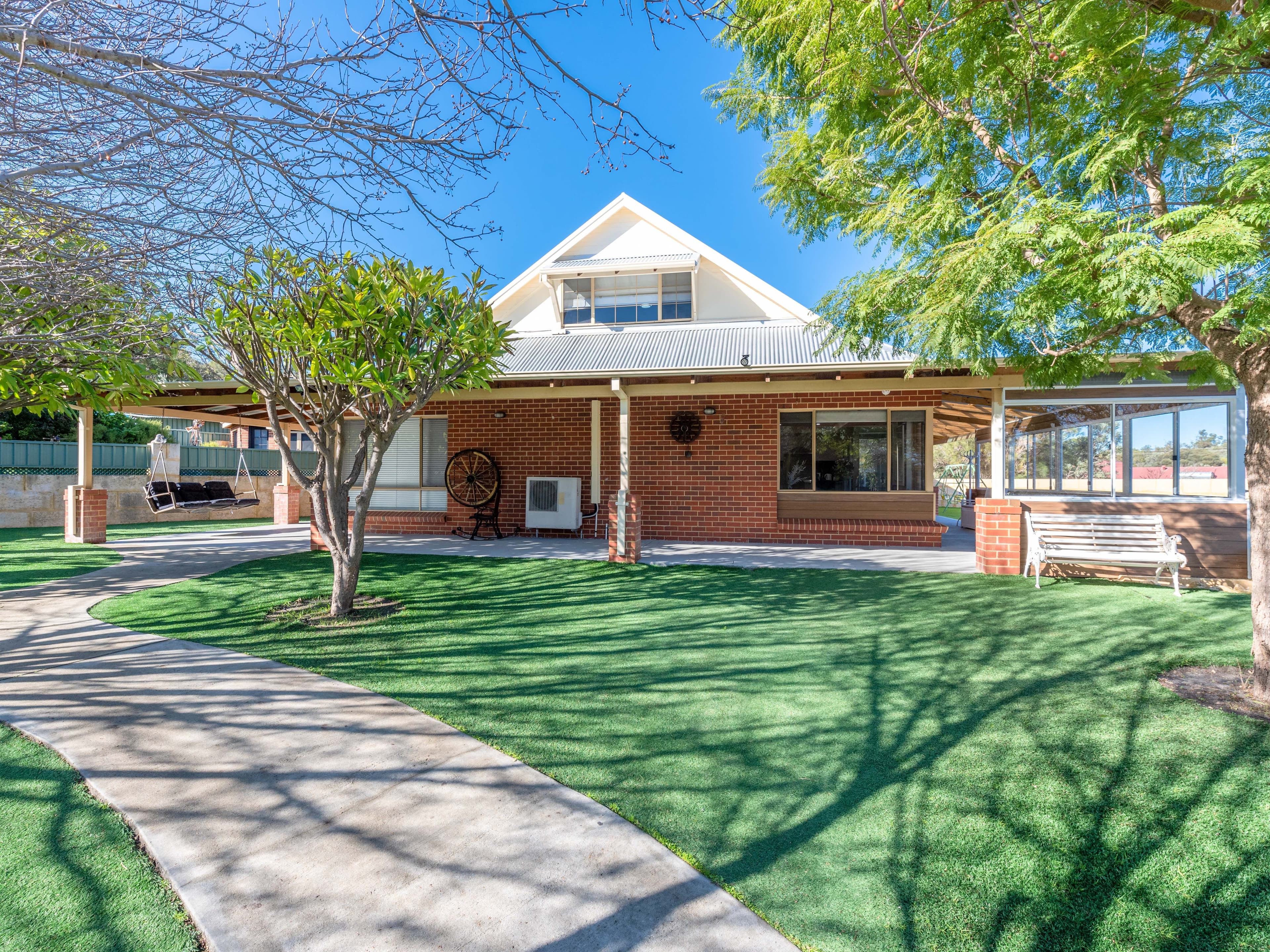 194 Badgerup Road, GNANGARA WA 6077, Gnangara - Thumbnail 4