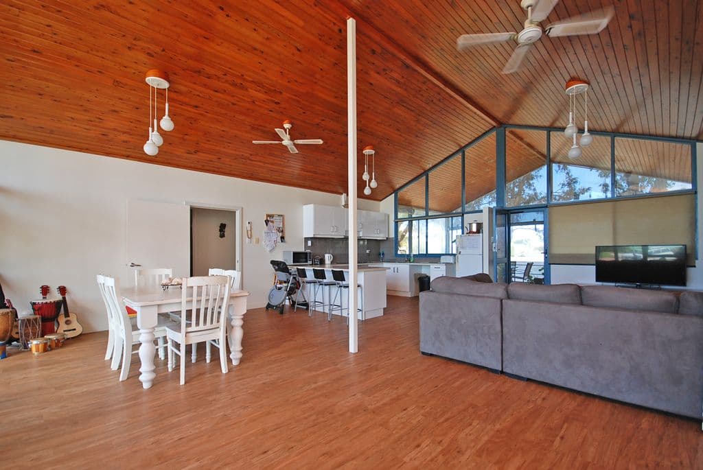 10 Cormorant Court, Jurien Bay WA 6516, Jurien Bay - Thumbnail 2