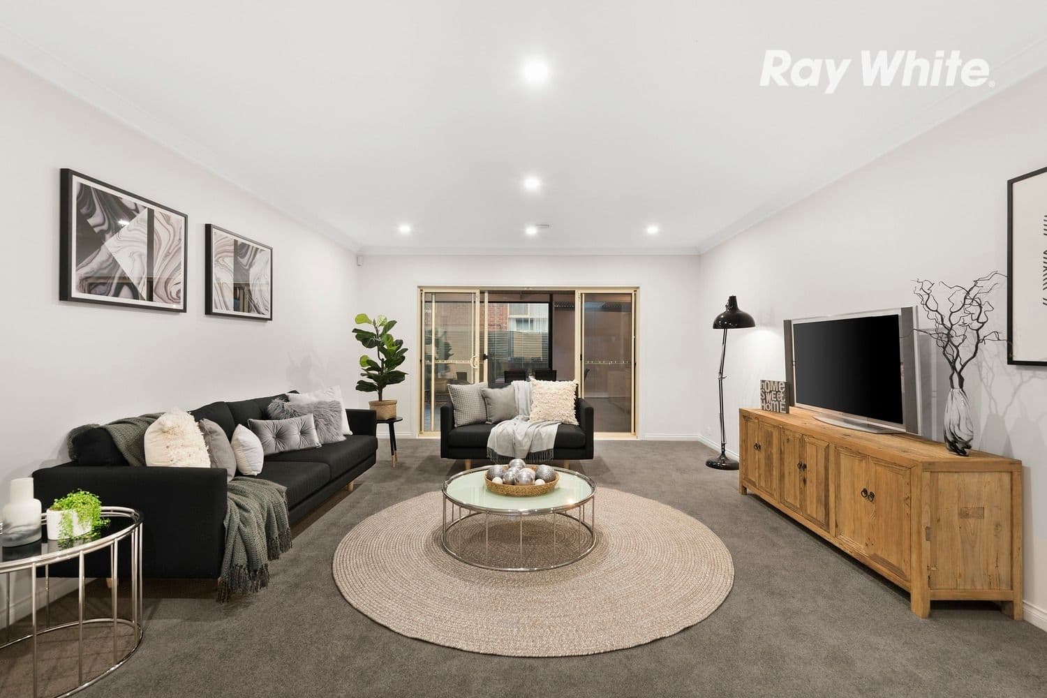 10 Aisha Crescent, Dingley Village VIC 3172, Dingley Village - Thumbnail 2