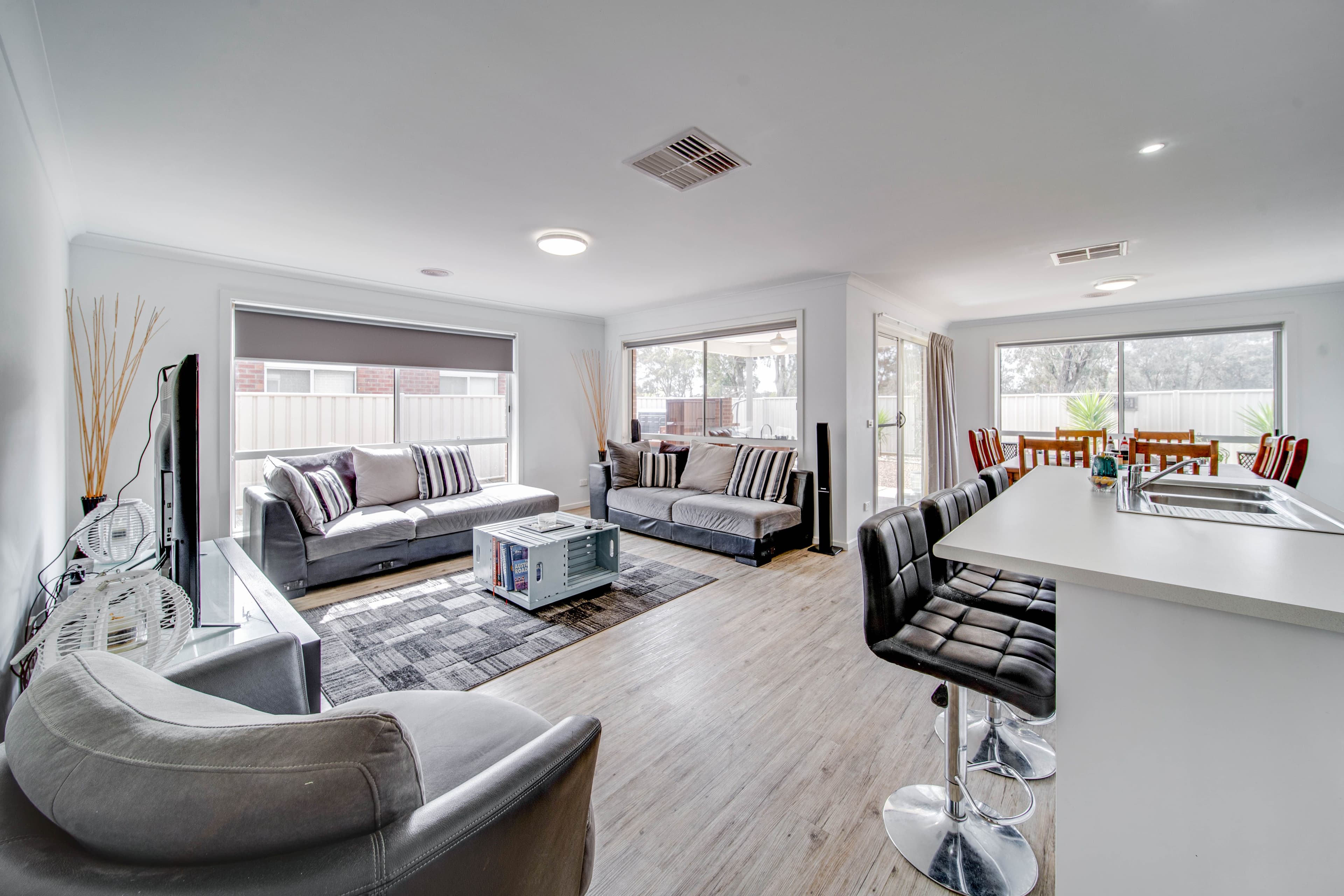 21 Heinz Street, White Hills VIC 3550, White Hills - Thumbnail 3