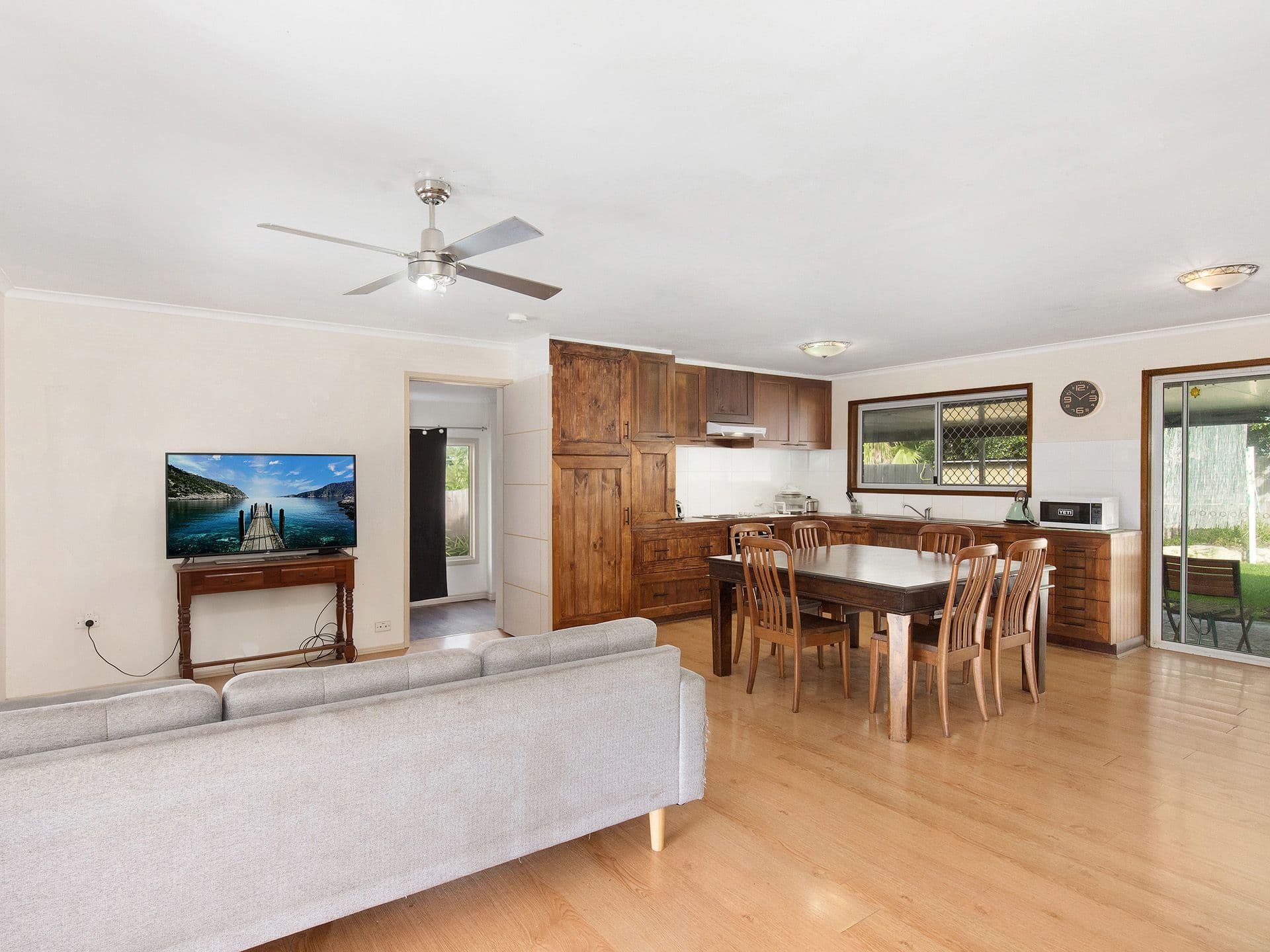 33 Shields Street, Mount Warren Park QLD 4207, Mount Warren Park - Thumbnail 7