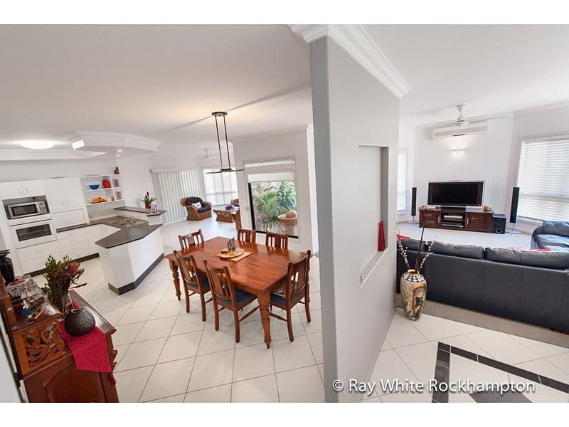 21 Warner Avenue, NORMAN GARDENS QLD 4701, Norman Gardens - Thumbnail 4