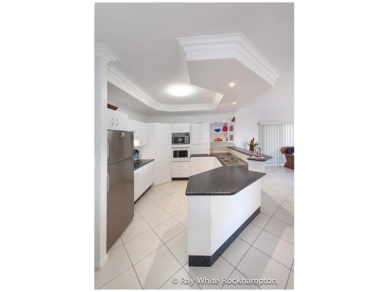 21 Warner Avenue, NORMAN GARDENS QLD 4701, Norman Gardens - Thumbnail 5