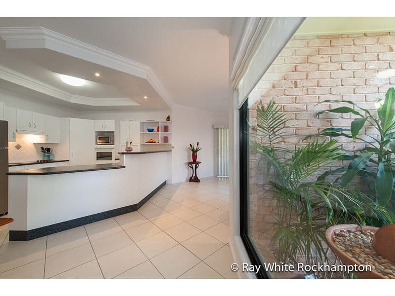 21 Warner Avenue, NORMAN GARDENS QLD 4701, Norman Gardens - Thumbnail 7