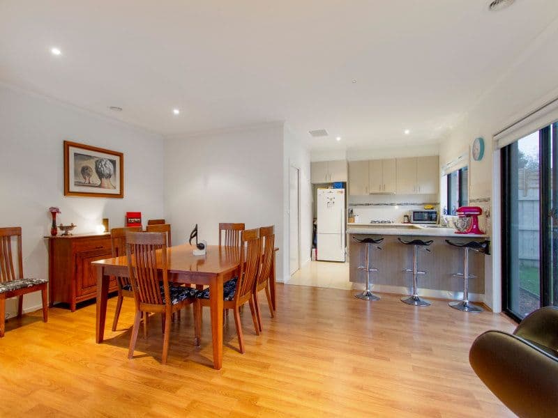 18 Armata Crescent, FRANKSTON NORTH VIC 3200, Frankston North - Thumbnail 3