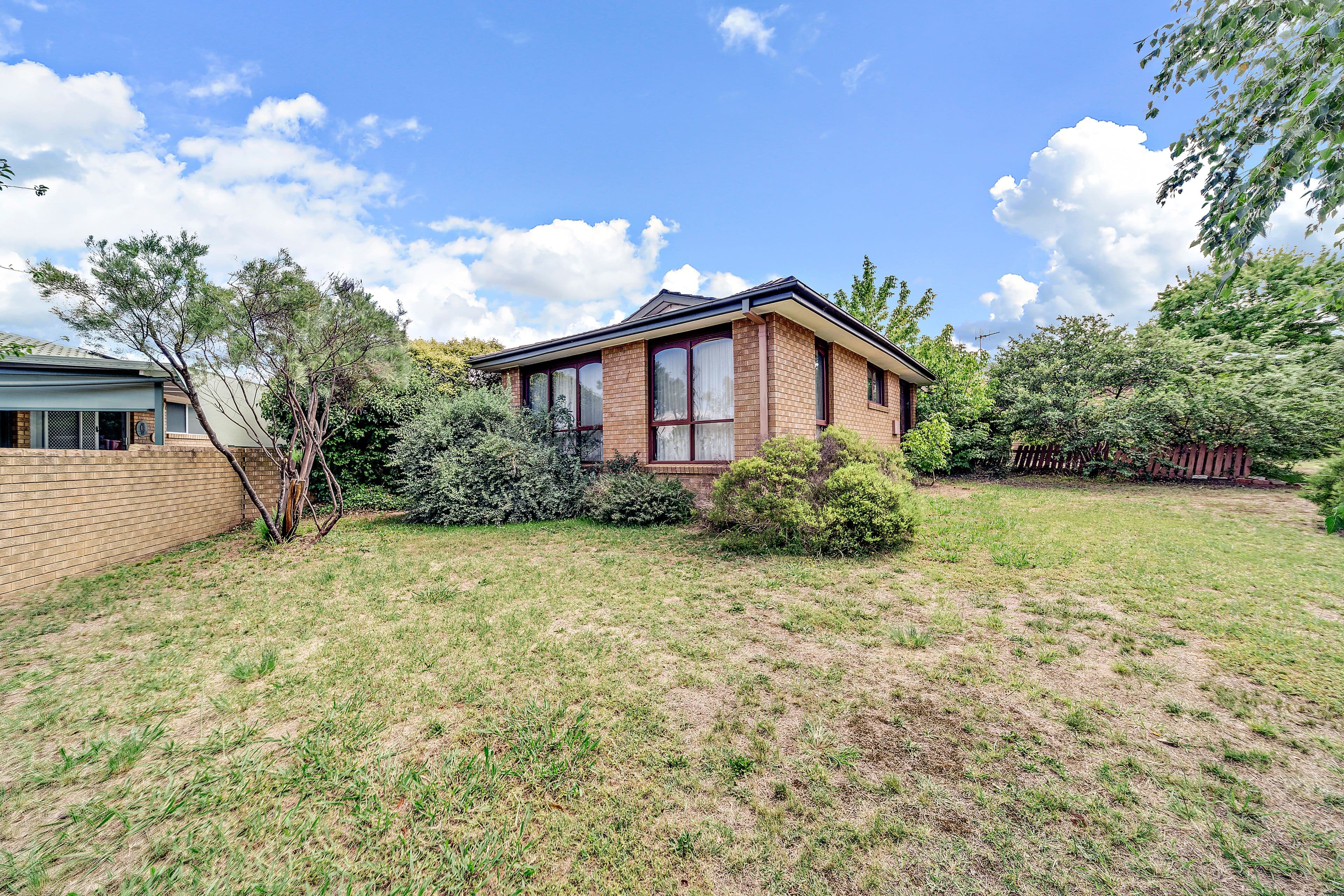 18 McDougall Street, Charnwood ACT 2615, Charnwood - Thumbnail 2