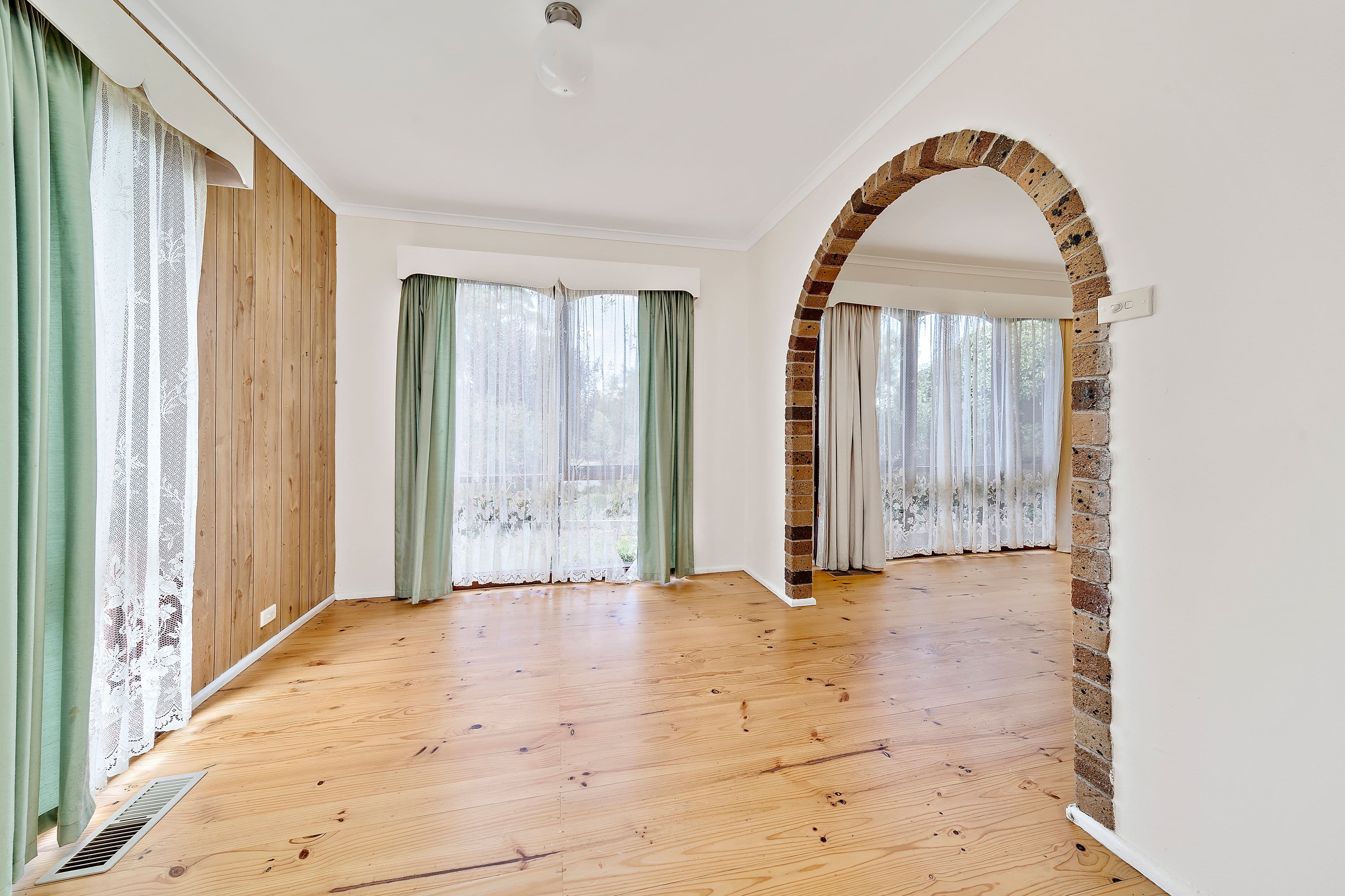 18 McDougall Street, Charnwood ACT 2615, Charnwood - Thumbnail 6