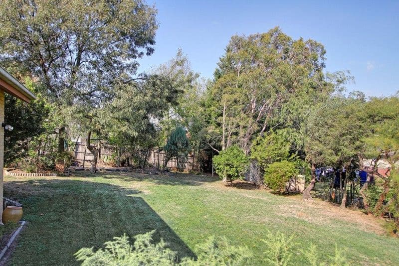 10 NEWMAN Road, MOOROOLBARK VIC 3138, Mooroolbark - Thumbnail 2