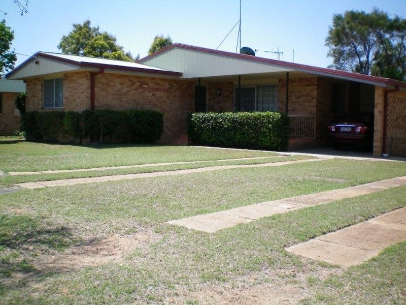 4 Richards Street, SVENSSON HEIGHTS QLD 4670, Svensson Heights - Image 1