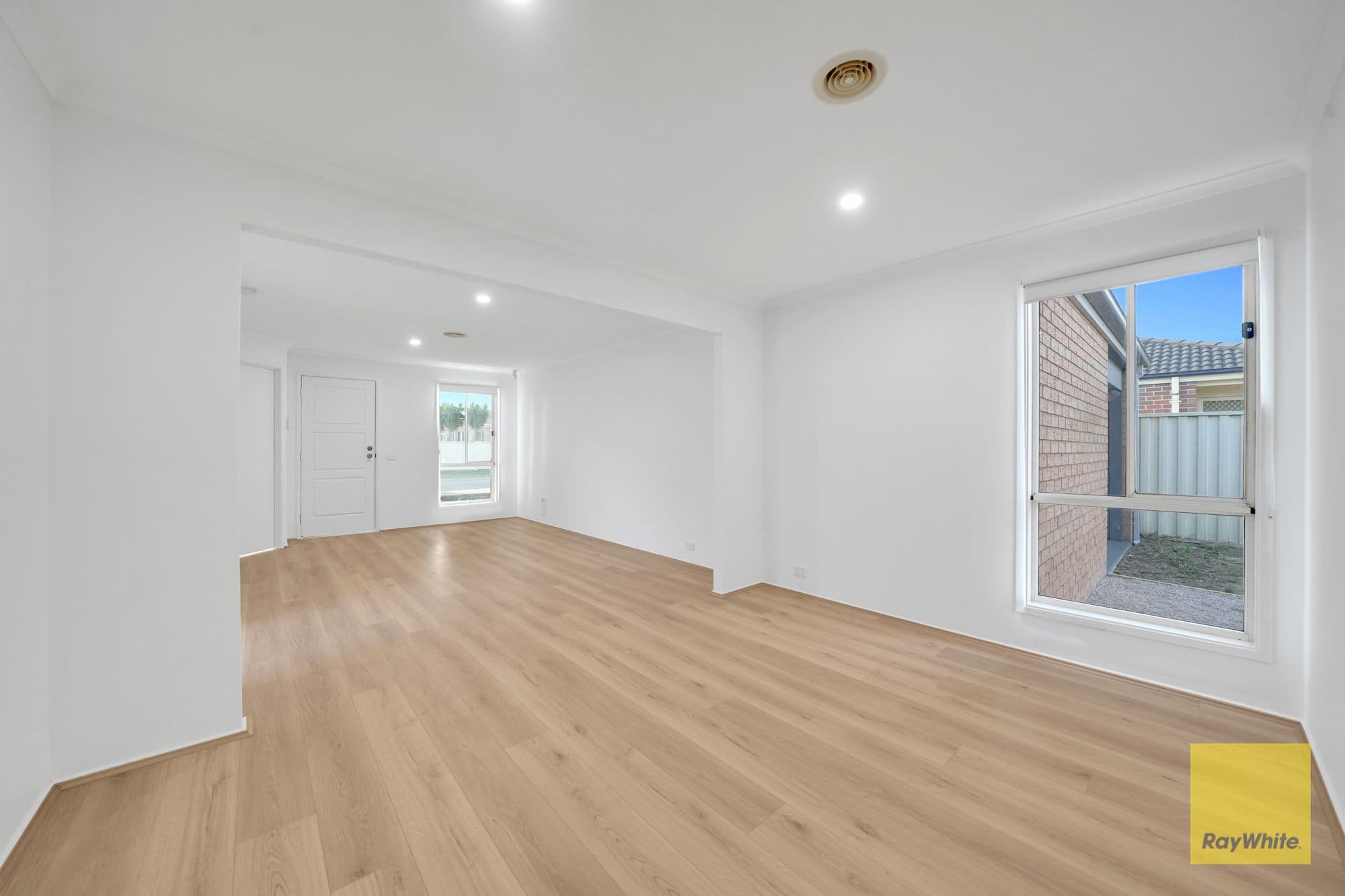 2 Maximus Court, Kurunjang VIC 3337, Kurunjang - Thumbnail 4
