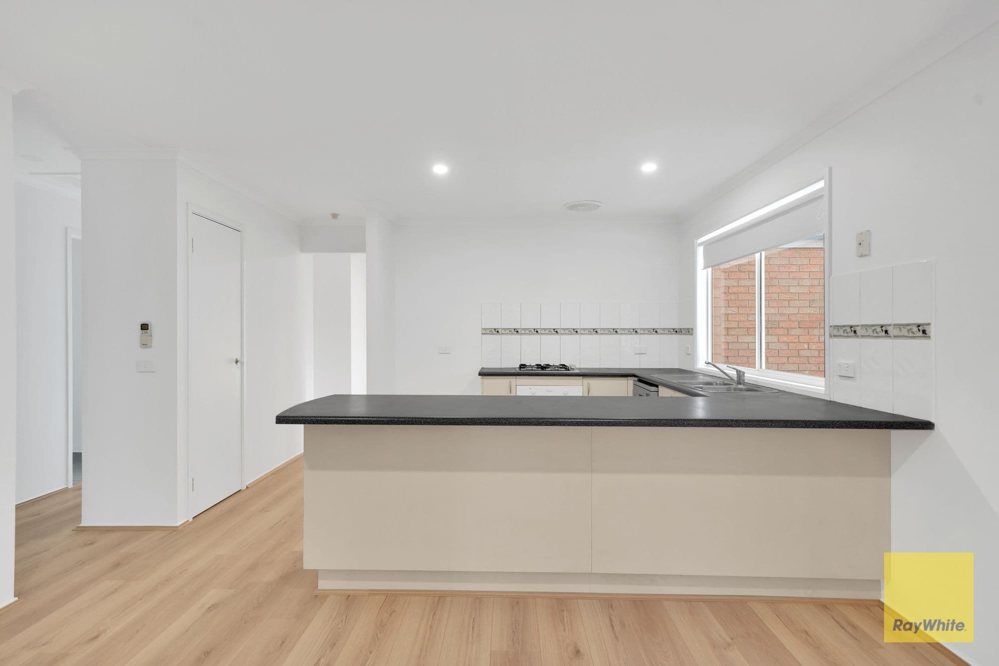 2 Maximus Court, Kurunjang VIC 3337, Kurunjang - Thumbnail 5