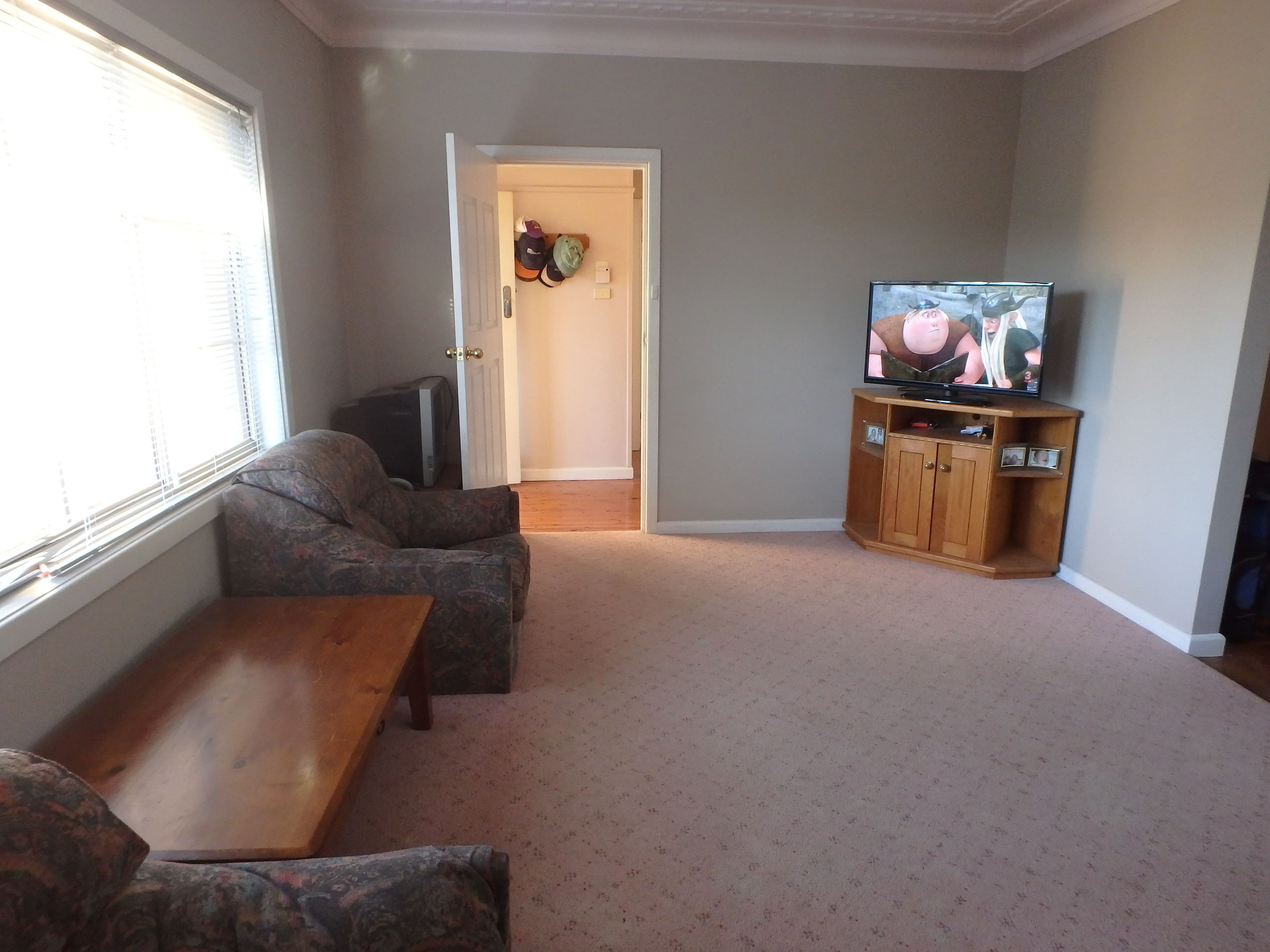 110 Kitchener Road, Temora - Thumbnail 2