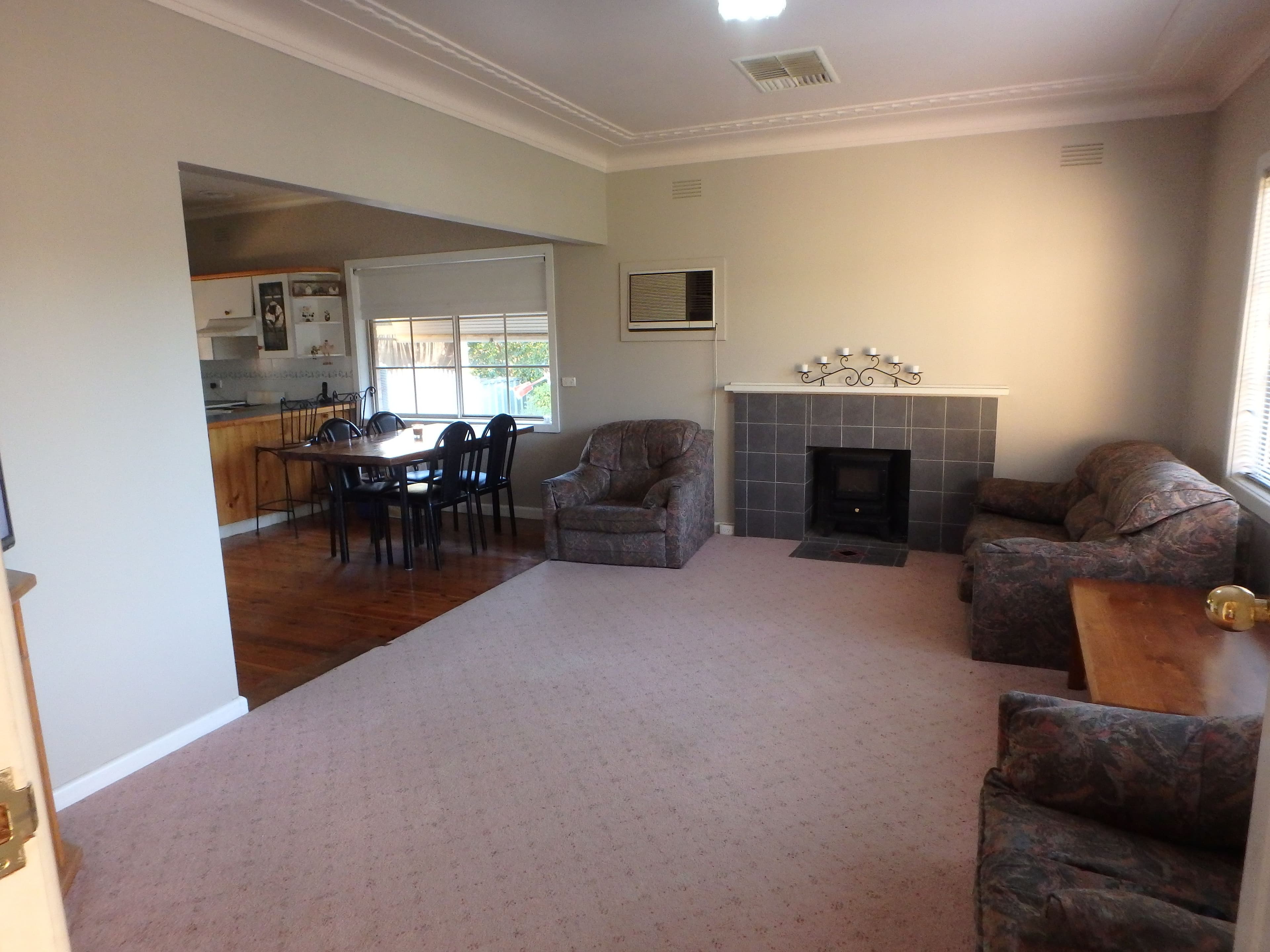 110 Kitchener Road, Temora - Thumbnail 3