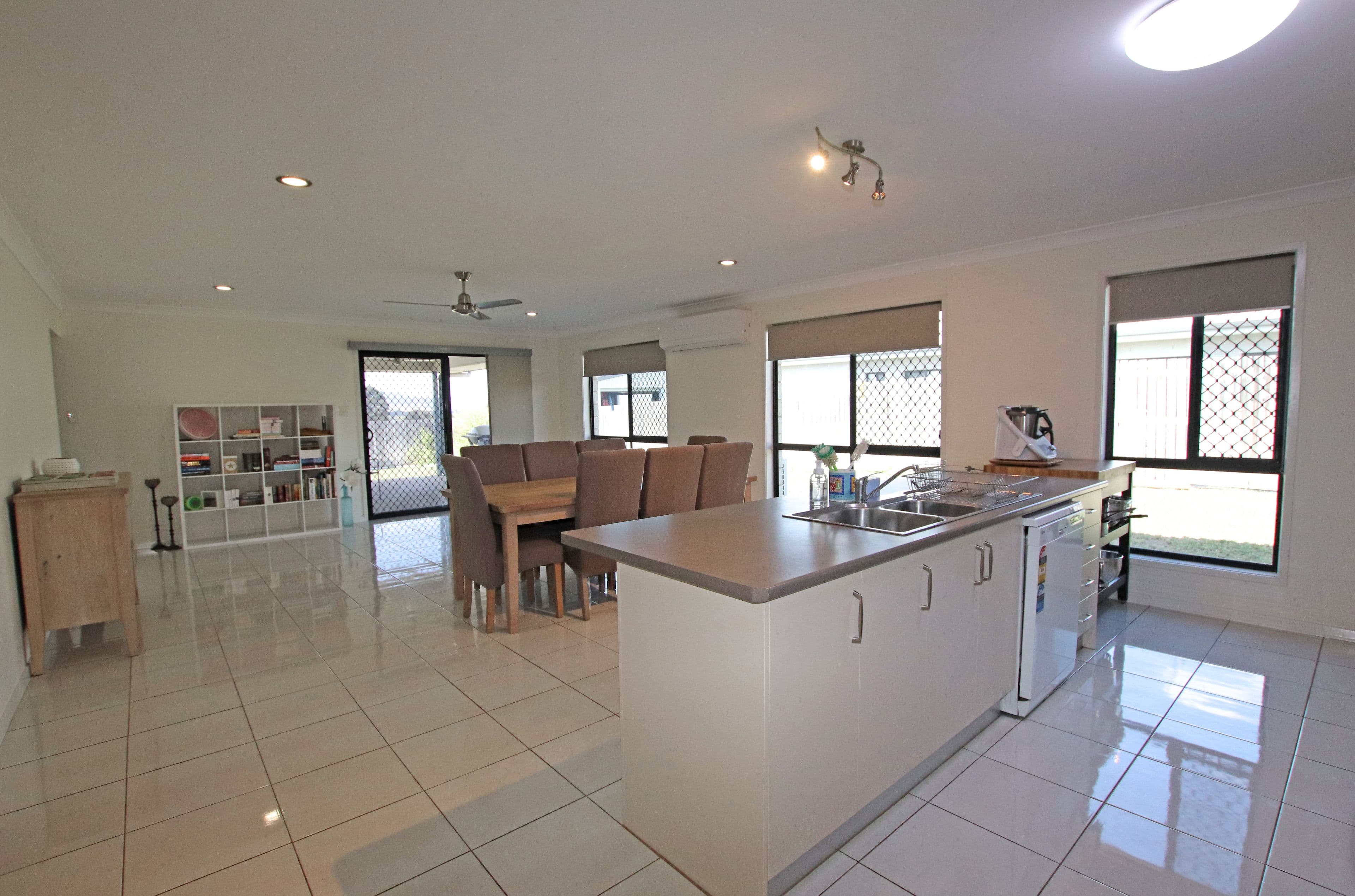 69 Highland Way, Biloela QLD 4715, Biloela - Thumbnail 3