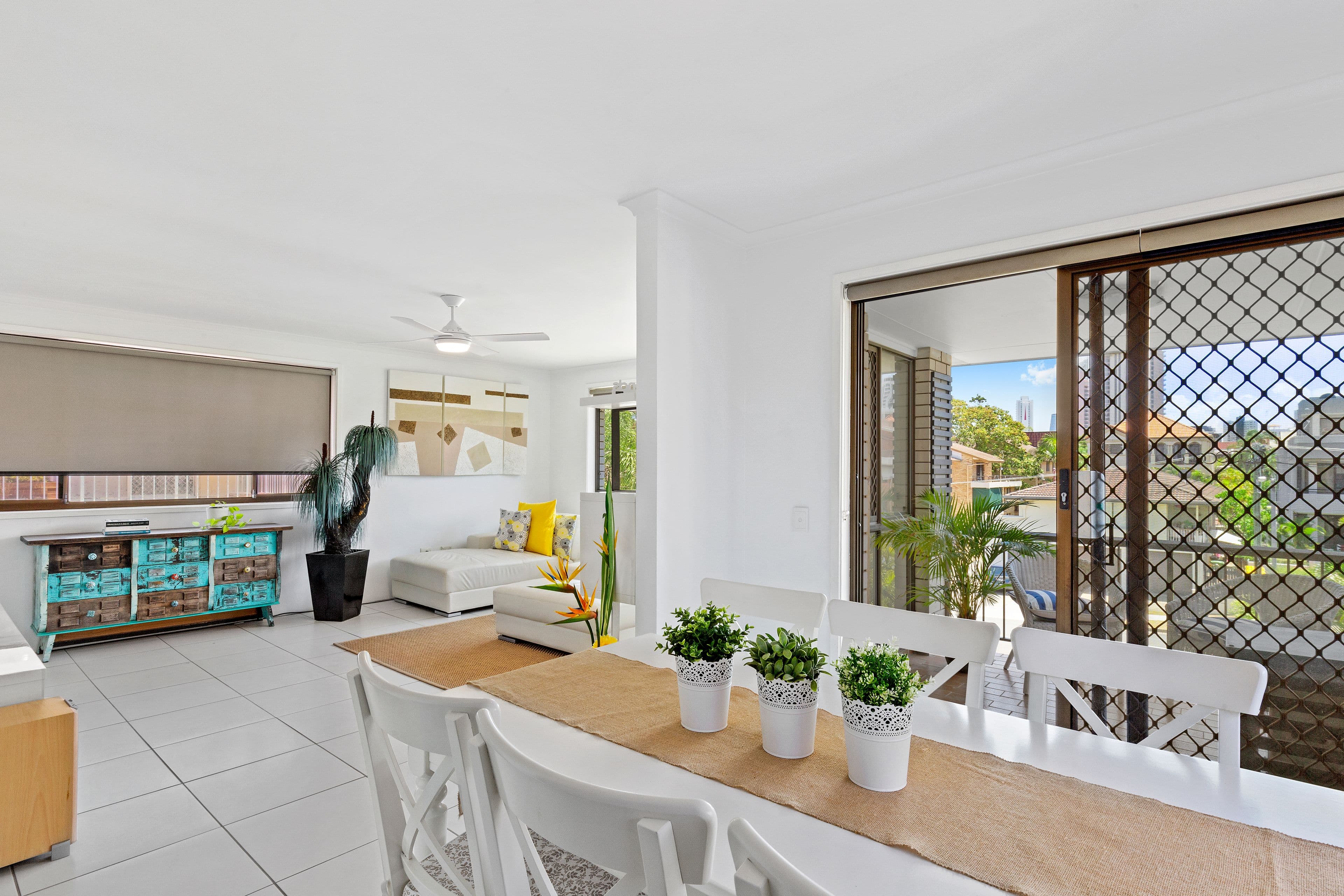 12 Rosewood Avenue, Broadbeach QLD 4218, Broadbeach - Thumbnail 4