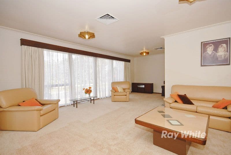 153 Argyle Way, WANTIRNA SOUTH VIC 3152, Wantirna South - Thumbnail 2